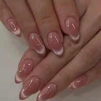 کاشت ناخن۲۹۰ رنگ مو۵۰۰میکاپ تتو ۷۰۰اموزش ناخن ۳