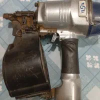 میخ کوب بادی