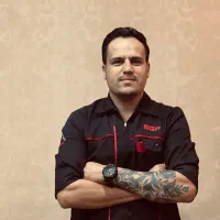 لوله کشی اب سرد و گرم فاضلاب و تعمیرات ونصب پمپ اب