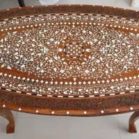 میز قدیمی و آنتیک
