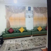 دوعدد پرده به میله ها