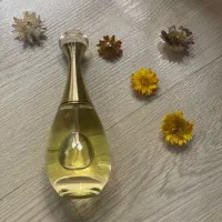فروش عطر و ادکلن