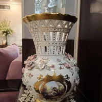 گلدان گل برجسته