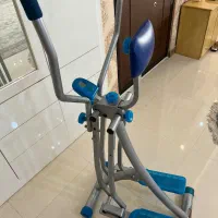 دستگاه ورزشی الپتیکال/اسکی‌فضایی با کارکرد خیلی کم