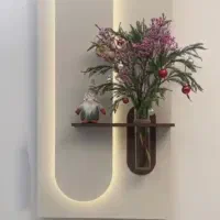 تابلو دکوراتیو با گلدان شیشه ای