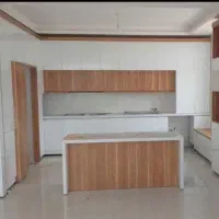 طراحی و ساخت و نصب انواع کابینت وکمد