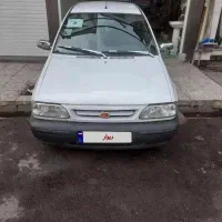 پراید ۹۵ سفید عروسک