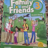 دو جلد کتاب family and friends 3