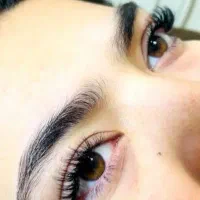 اکستنشن مژه و لیفت ابرو و مژه و بافتمو
