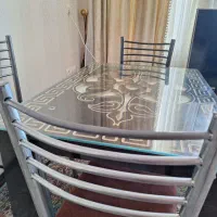 میز ناهارخوری چهار نفره