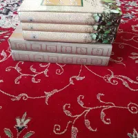 ۵ جلد کتاب
