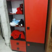 کمد نوجوان و ویترین