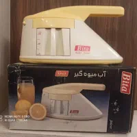 آبمیوه گیری دستی بی تا