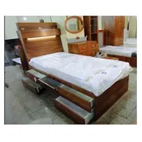 تخت خواب    تینا.  همه چیز تمام