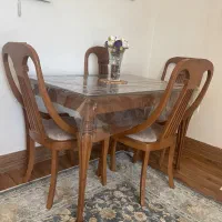 میز غذاخوری چهار نفره
