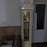 گنجه و ساعت ایستاده
