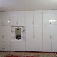 ساخت انواع کمد کابینت ودرب چوبی