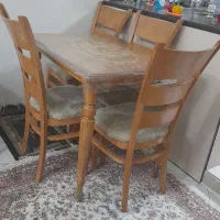 میز ناهار خوری ۴ نفره