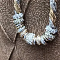 گردنبند بسیار زیبا