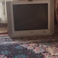 تلویزیون رنگی قدیمی