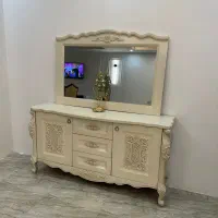 کنسول و آیینه نو