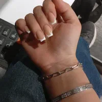 کاشت ژل حرفه‌ای ناخن از ۴۵۰ هزار تومان