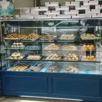 استخدام فروشنده خانم در شیرینی فروشی قنادی