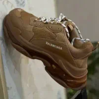 Balenciaga triple S brown|کیف، کفش، کمربند|بوشهر, |دیوار