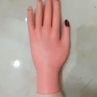 ماکت دست برای کار ناخن