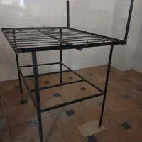 چهار پایه اهنی