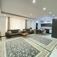 ۹۰متر سالن مربعی شکل/نبش سینا