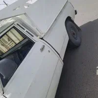 نیسان دوگانه کارخانه