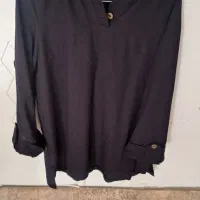 شومیز مشکی  تو عکس نور افتاده مشکی مشکی