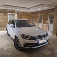 ماشین شاسی بلند فول امکانات