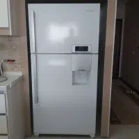 فروش یک دستگاه یخچال فریزر برند اسنوا