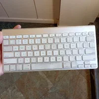 کیبورد مجیک اپل