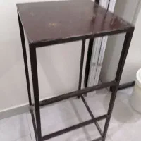 چهارپایه آهنی در حد نو