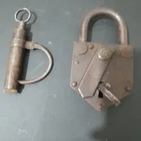 قفل قدیمی