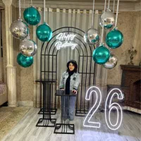دکور تولد و دکور بله برون و تم تولد و بادکنک ارایی