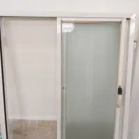 پنجره آلومینیومی عرض یک متر ارتفاع یک متر سالم