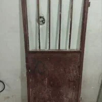 در انباری