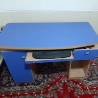 میز کامپیوتر، تحریر