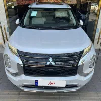 میتسوبیشی اوتلندر ۲۰۲۳