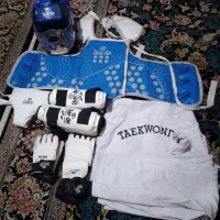 لباس مبارزه تکواندو