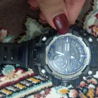 ساعت مچی جی ۴ دو زمانه