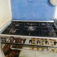 گاز 5شعله فر دار تمیز ومرتب