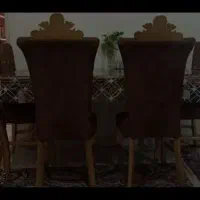 میز چهار نفره با میز بزرگ