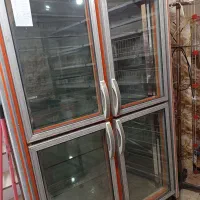 یخچال بستنی و ایستاده