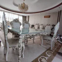 میز غذاخوری سلطنتی ۸ نفر در حد نو