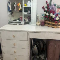 میز آرایش